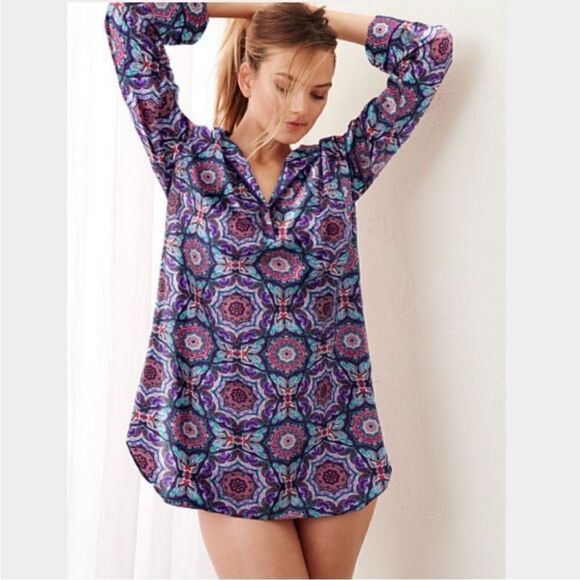 Victoria's Secret Pajama Dress The Mayfair Medallion Lightweight Nightgown - Picture 1 of 12